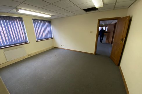 20200921_083925297_iOS